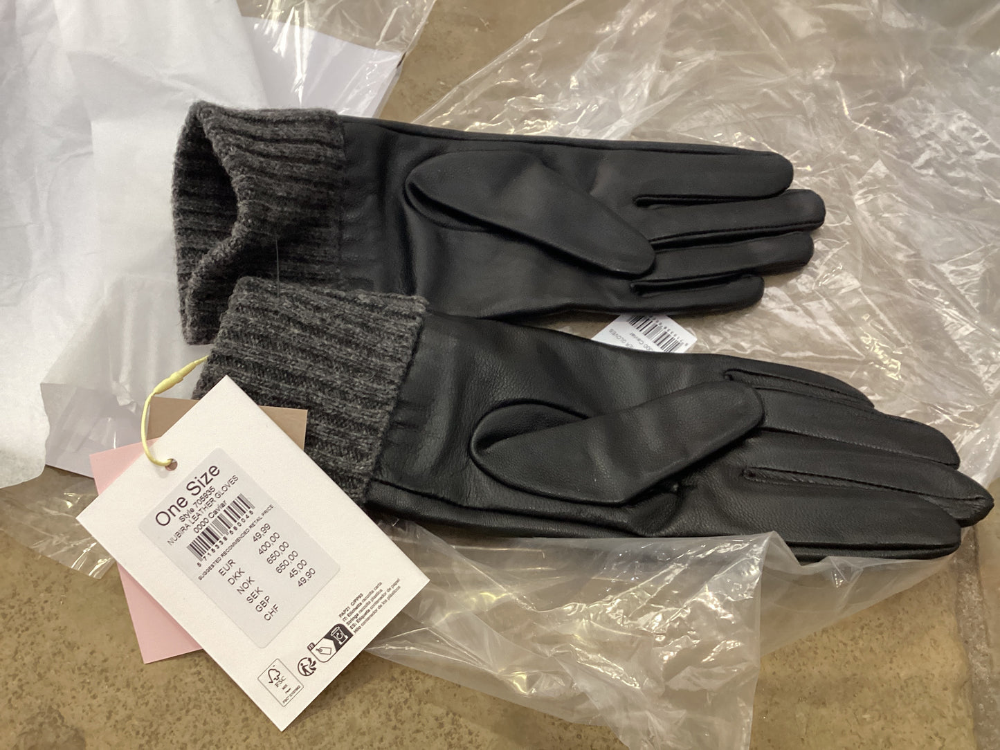 Numph Nubira Leather Gloves Caviar