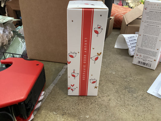 Belly Button Forest Pine and Sage Luxury Reed Diffuser - Robins