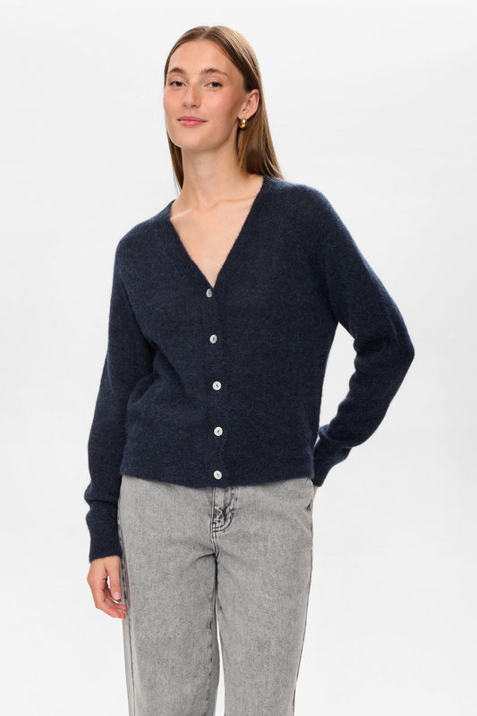 Nuriette V-Neck Pullover