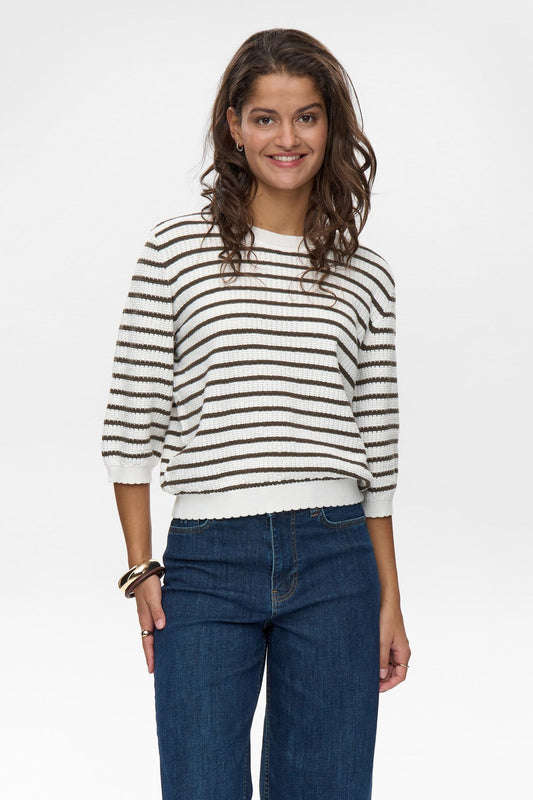 Nunicole Pullover