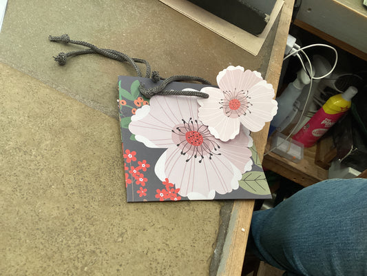 Belly Button White Rose Mug Gift Bag